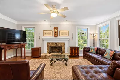 5475 Hampstead Way, Johns Creek, GA 30097 - Photo 9