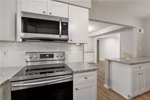 60 Chaumont Square NW, Atlanta, GA 30327 - Photo 11