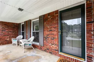 1749 Rangewood Dr SW, Lilburn, GA 30047 - Photo 5