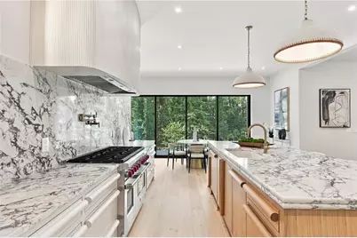 5960 Kayron Drive, Sandy Springs, GA 30328 - Photo 21