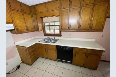 810 Navajo Trail, Covington, GA 30016 - Photo 13