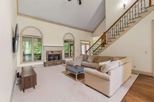 4726 Quailwood Dr, Flowery Branch, GA 30542 - Photo 7