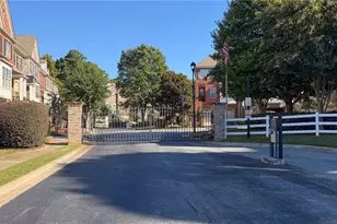 4002 Manchester Cir, Roswell, GA 30075 - Photo 41