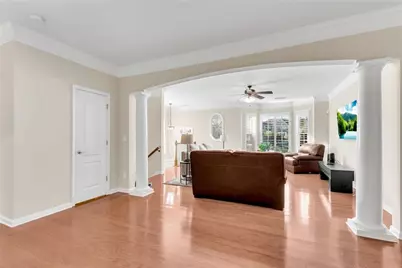 4002 Manchester Circle, Roswell, GA 30075 - Photo 9