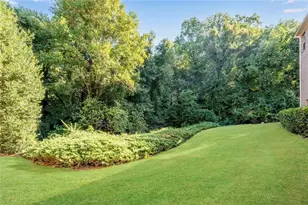 4002 Manchester Cir, Roswell, GA 30075 - Photo 37