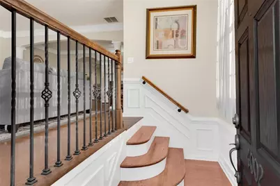 4002 Manchester Circle, Roswell, GA 30075 - Photo 3