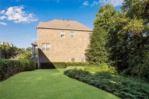 4002 Manchester Cir, Roswell, GA 30075 - Photo 39