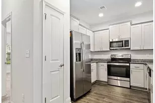 2202 Miranda Dr, Morrow, GA 30260 - Photo 5