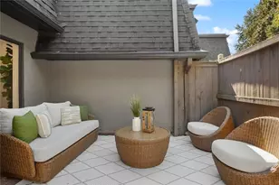 7 Ivy Gates NE, Atlanta, GA 30342 - Photo 15
