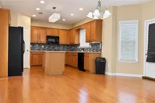 1133 Tranquil Lake Dr, Grayson, GA 30017 - Photo 9