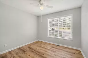 402 Eileen Cir, Canton, GA 30114 - Photo 9