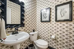 1572 Gilstrap Ln NW, Atlanta, GA 30318 - Photo 21
