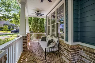 1572 Gilstrap Ln NW, Atlanta, GA 30318 - Photo 3
