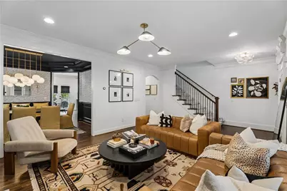 1572 Gilstrap Lane NW, Atlanta, GA 30318 - Photo 9