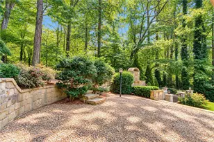 7680 Ryefield Dr, Sandy Springs, GA 30350 - Photo 73