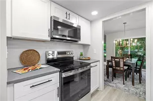 922 Cedar Creek S, Marietta, GA 30067 - Photo 11