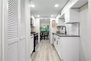 922 Cedar Creek S, Marietta, GA 30067 - Photo 7