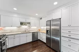 16 Palace Green Pl NW, Atlanta, GA 30318 - Photo 13