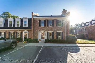 16 Palace Green Place NW, Atlanta, GA 30318 - Photo 3