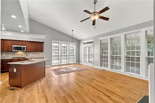 2105 Wrights Mill Cir NE, Atlanta, GA 30324 - Photo 13
