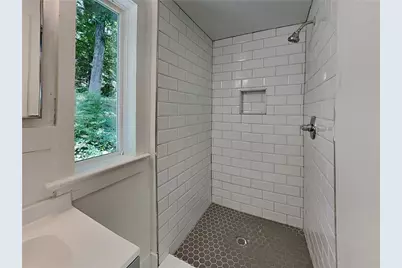 542 S Evelyn Place NW, Atlanta, GA 30318 - Photo 11