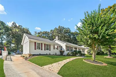 1114 Longwood, Marietta, GA 30008 - Photo 3