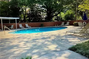 3060 Pharr Ct North NW, Atlanta, GA 30305 - Photo 13
