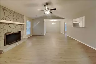 1174 Winterberry Ct, Lawrenceville, GA 30043 - Photo 3