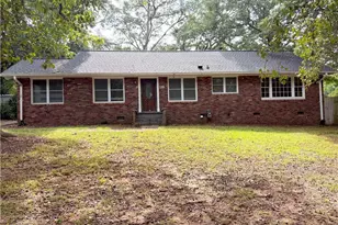 199 Prospect St, Roswell, GA 30075 - Photo 1