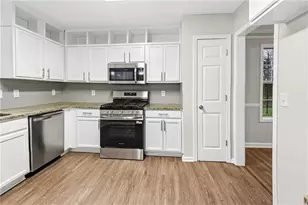 1942 Pittston Farm Rd, Lithonia, GA 30058 - Photo 7