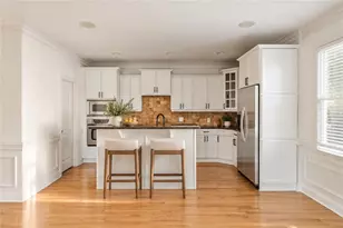 1055 Davis Cir NW, Atlanta, GA 30318 - Photo 13