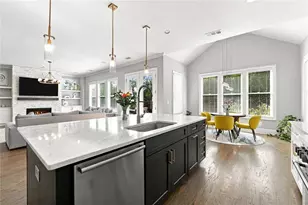1941 Bunyan Ln, Dunwoody, GA 30338 - Photo 19