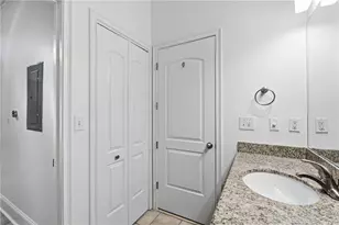 1055 Piedmont Ave NE, Atlanta, GA 30309 - Photo 15