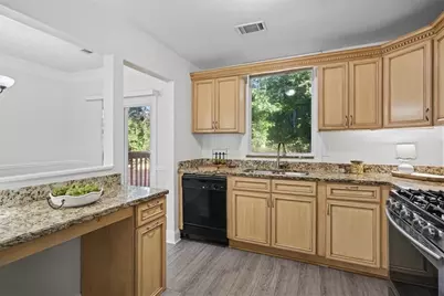 4022 Hancock Circle, Doraville, GA 30340 - Photo 11