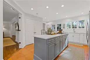 1116 Lindridge Dr NE, Atlanta, GA 30324 - Photo 11