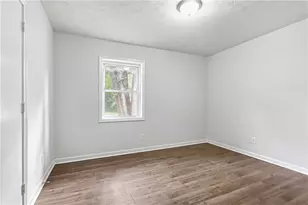 6379 Leverett Dr, Lithonia, GA 30038 - Photo 19