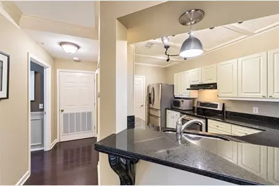 3334 Peachtree Road NE #313, Atlanta, GA 30326 - Photo 9