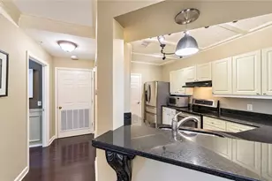 3334 Peachtree Rd NE, Atlanta, GA 30326 - Photo 9