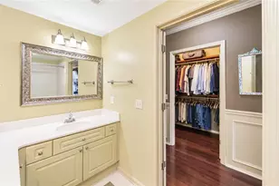 3334 Peachtree Rd NE, Atlanta, GA 30326 - Photo 21