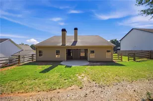 6372 Spring Cove Dr, Flowery Branch, GA 30542 - Photo 5