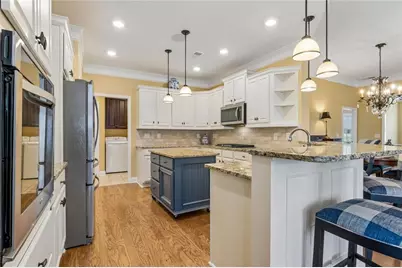 3371 Lindenridge Drive, Buford, GA 30519 - Photo 13
