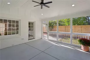 1822 Walthall Dr NW, Atlanta, GA 30318 - Photo 29