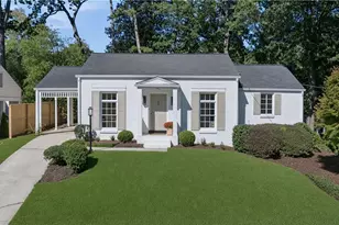 1822 Walthall Dr NW, Atlanta, GA 30318 - Photo 1