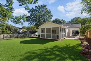 1822 Walthall Dr NW, Atlanta, GA 30318 - Photo 31