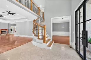 351 Valley Brook Dr NE, Atlanta, GA 30342 - Photo 9