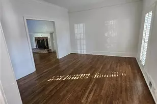 8635 Lake Glen Ct, Johns Creek, GA 30022 - Photo 5