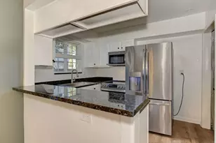 6940 Roswell Rd, Sandy Springs, GA 30328 - Photo 11