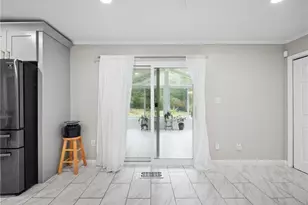 1593 Mill Acres Dr SW, Atlanta, GA 30311 - Photo 15
