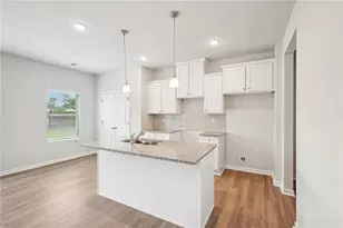 107 Vickers Point Dr, Fairburn, GA 30213 - Photo 9