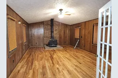 1304 Vine Street NE, Gainesville, GA 30501 - Photo 9